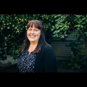 Meet your Posher, Suzanne